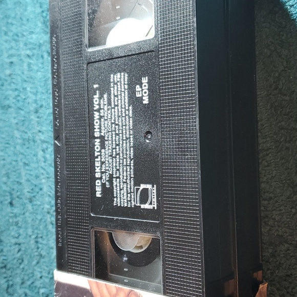 Red Skeleton vhs tape movie - Picture 4 of 5